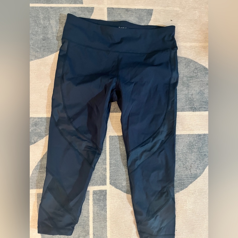 Navy Blue Sweaty Betty “the power” medium cropped Athletic Leggings